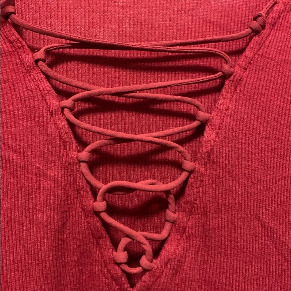 🌺🌺Deep red blouse - Picture 2 of 4